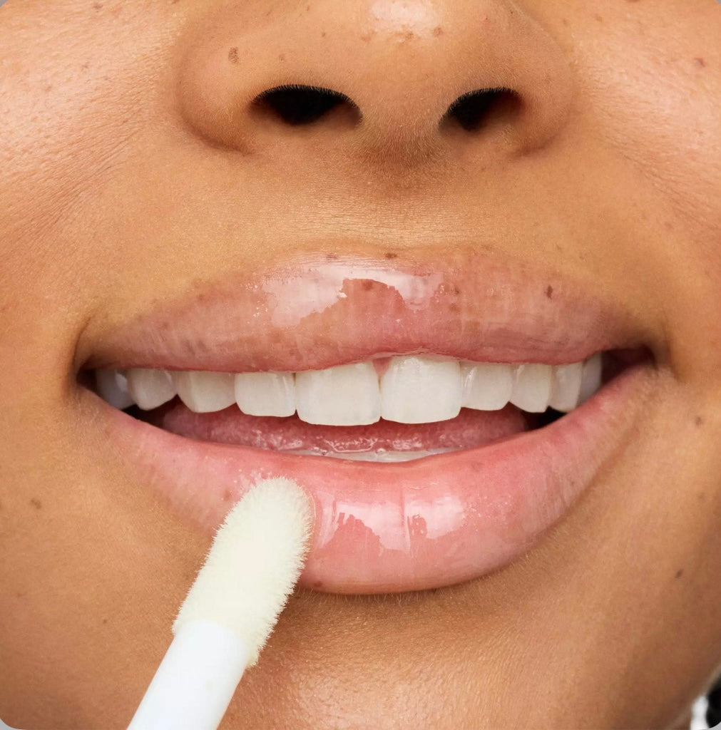 Essence Hydra Kiss Lip Oil